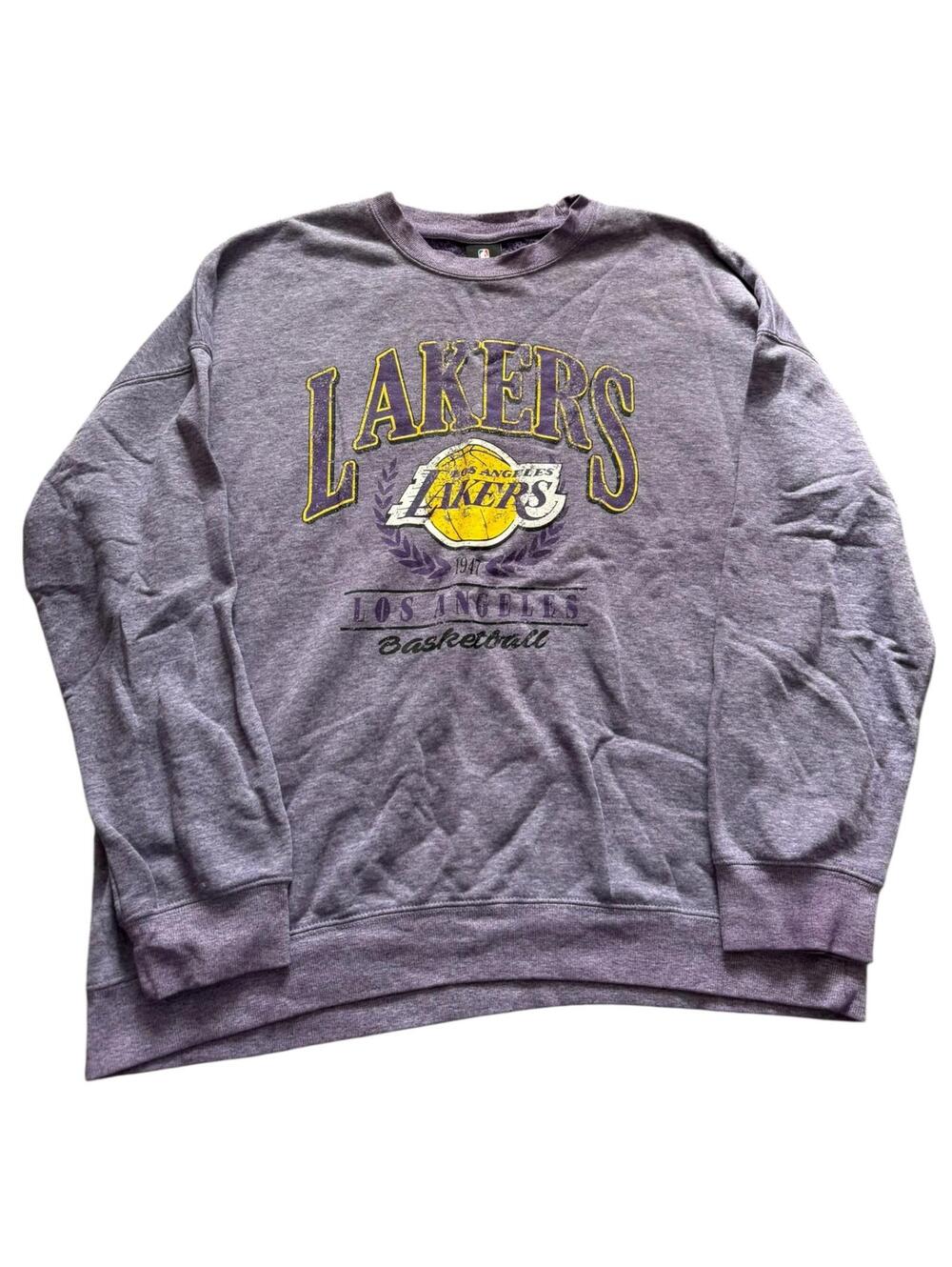 Los Angeles Lakers NBA Graphic Crewneck Sweatshirt Purple Size XL (26x27)